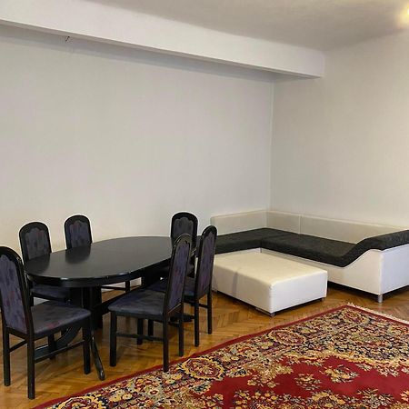 Apartament Istoric Ultracentral - With Parking Sibiu Esterno foto